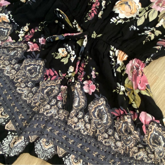 Angie Floral Boho Romper Women’s Medium - Picture 5 of 5
